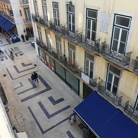 Downtown Flat With Design And Comfort At Downtown, 3rd-floor No Lift شقة