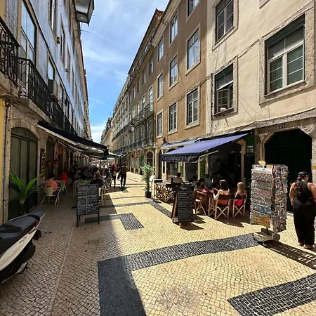 Downtown Flat With Design And Comfort At Downtown, 3rd-floor No Lift شقة