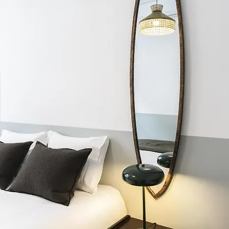 Lägenhet Downtown Flat With Design And Comfort At Downtown, 3rd-floor No Lift *