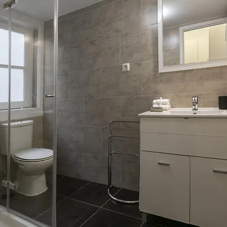 Downtown Flat With Design And Comfort At Downtown, 3rd-floor No Lift Lägenhet